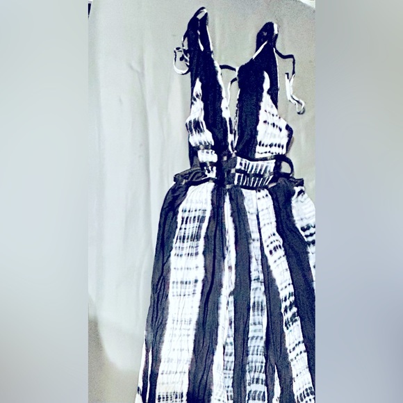 Party dress - Picture 4 of 4